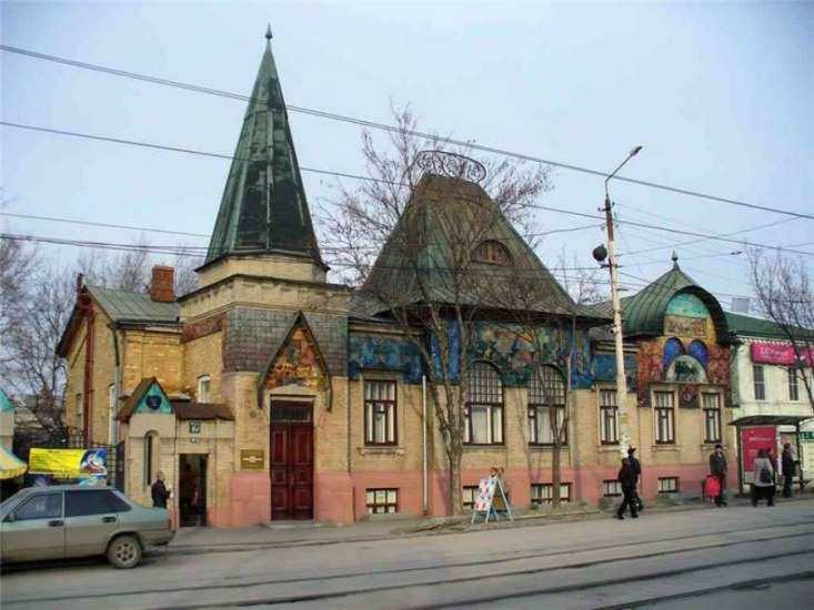 В Таганроге полностью обновят экспозицию Дома Шаронова