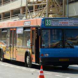 Обнаглевший водитель автобуса воровал транспортные карты пассажиров с деньгами в Ростове