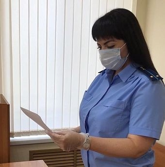 Дела в ростовских судах все еще рассматривают в перчатках и масках