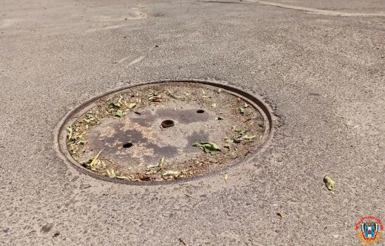 Жители улицы Беляева в Ростове задыхаются от канализационной вони