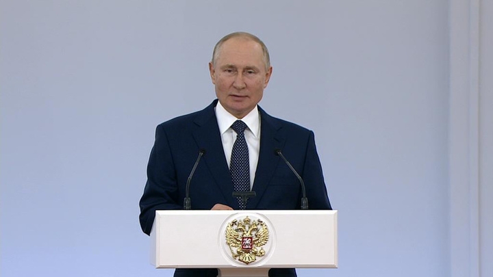 Путин: мы продолжим помогать олимпийцам и создавать все условия