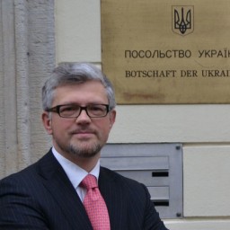 Посол Украины в Берлине "обязал" Германию вернуть Крым