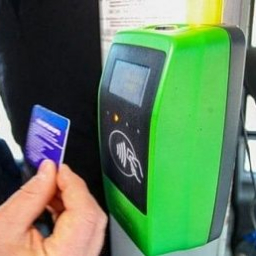 В Ростове-на-Дону начали блокировать транспортные карты учащихся