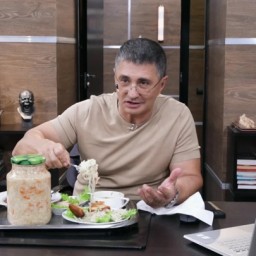 Лечение ковида, квашеная капуста и смысл жизни доктора Мясникова