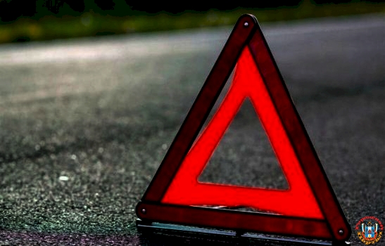 В Новочеркасске бабушка с ребенком пострадали в ДТП с фурой