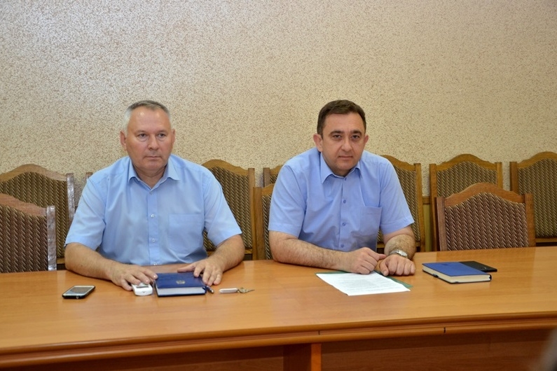 Двух чиновников из Аксайского района задержали по делу Борзенко и Бабаевых