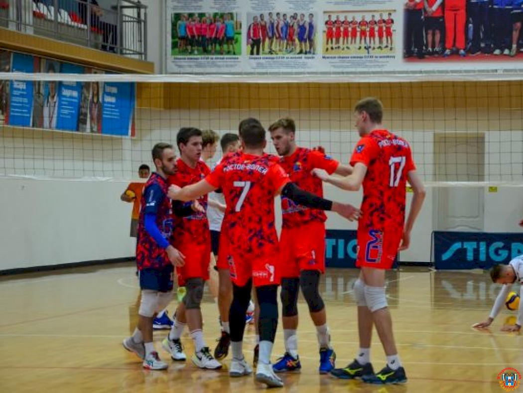 Ростовские волейболисты уступили сопернику из Воронежа со счетом 0:3