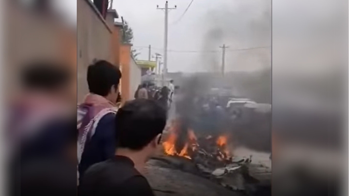 В Афганистане пассажирский автобус подорвался на мине