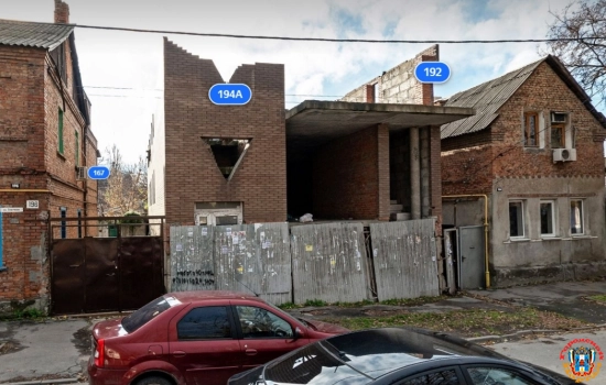Власти Ростова выставили на торги участок с самовольной постройкой, которую придется снести