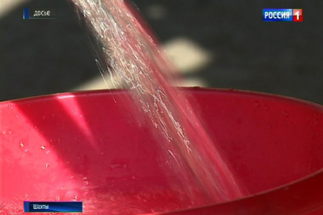 Аварию на водоводе устранили: жителям нескольких районов Ростова дали холодную воду
