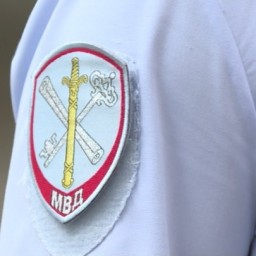 Пьяный житель Севастополя требовал в банке проездной для пенсионеров