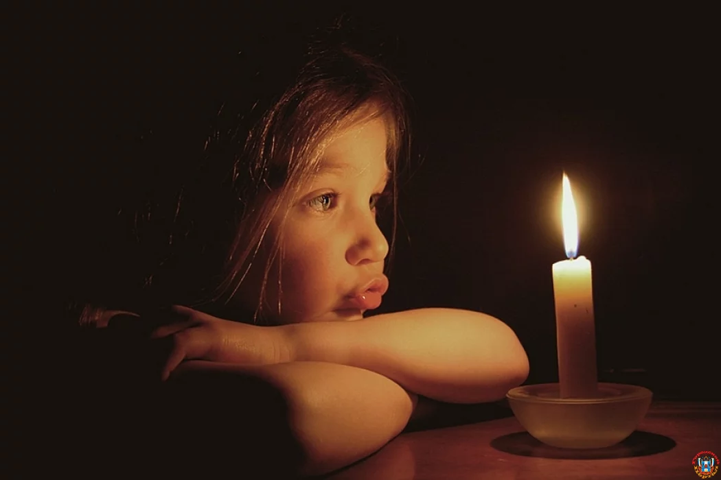 Без света остались сотни жителей из-за аварии в сети в Ростове