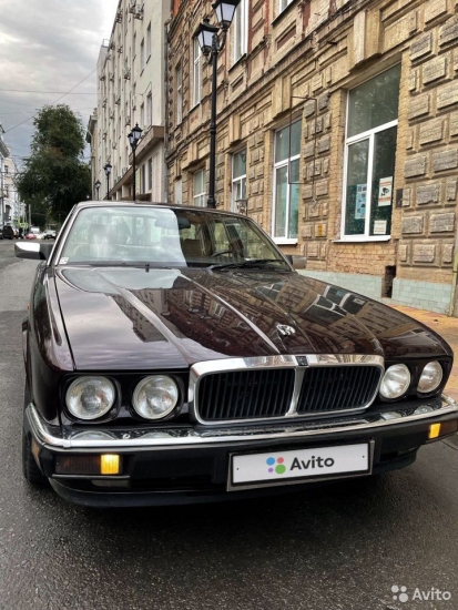 В Ростов привезли и выставили на продажу «Jaguar» ведущего «Что? Где? Когда?»