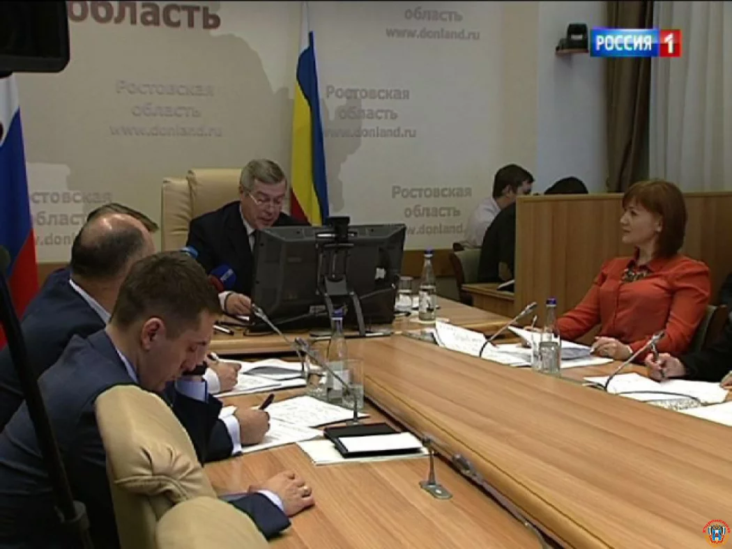 Василий Голубев провел интерактивный приём жителей Дона