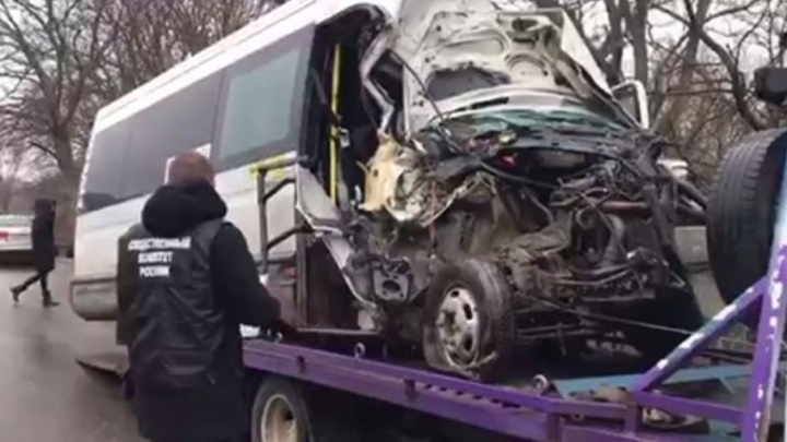 В Ставрополе начата проверка после ДТП с маршруткой В Ставрополе начата проверка после ДТП с маршруткой
