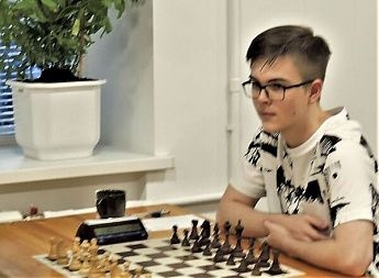 Ростовчанин Максим Борисов на турнирах «Нашего времени» сделал шахматный хек-трик