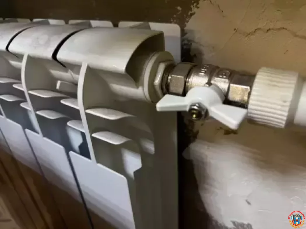 Несколько домов остались без отопления на Таганрогской из-за порыва на теплосетях