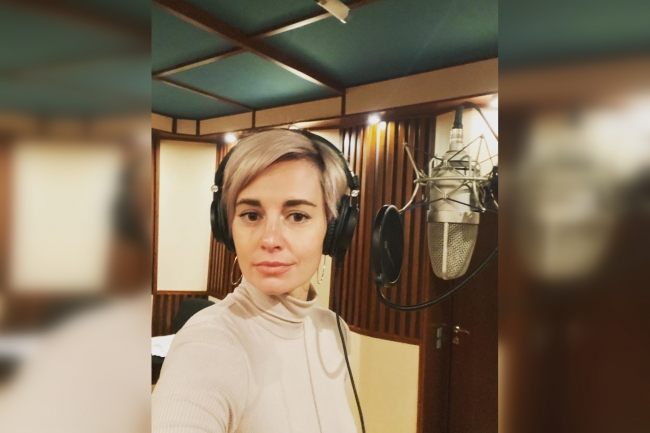 Дарья Карпина выпустила первую сольную песню