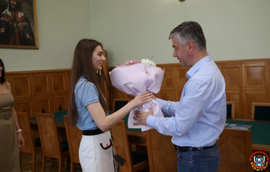 Алексей Логвиненко усомнился, что лучшую выпускницу может привлечь Ростов