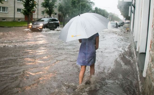 Спасатели предупредили о резком ухудшении погоды в Ростове
