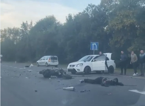 Мотоциклист погиб после столкновения с иномаркой на трассе под Ростовом