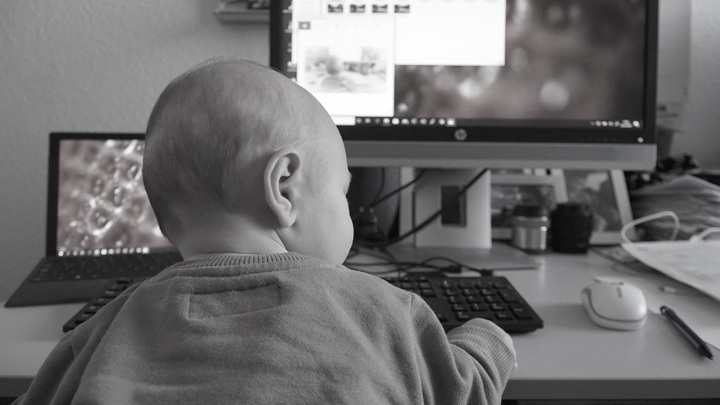Мальчики, проводящие время за экраном, чаще страдают аутизмом