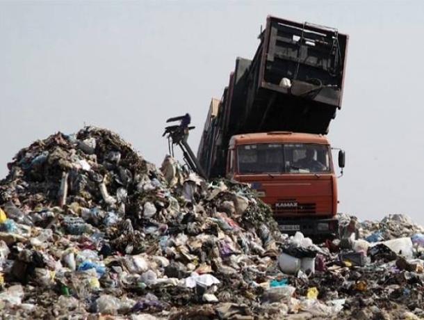 Администрацию Таганрога обыскивали по делу о мусоре, завалившем город