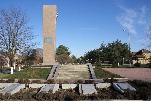 Мемориальный комплекс «Поклон» напоминает жителям об освобождении Ростовской области от фашистов