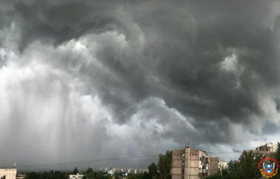 На выходных в Ростове прогнозируют жаркую дождливую погоду