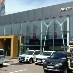 В Ростове суд разрешил реконструировать, а не сносить здание автосалона Lada на Таганрогской