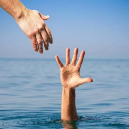 Едва не утонули: из донских водоемов спасли троих человек