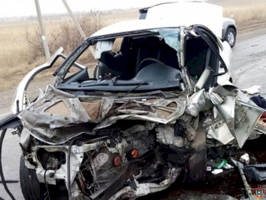 Один человек погиб, и пятеро пострадали в лобовом ДТП на трассе Волгоград - Каменск