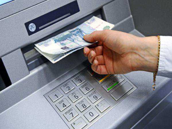 В Ростовской области мужчина украл с банковской карты 120 тысяч рублей