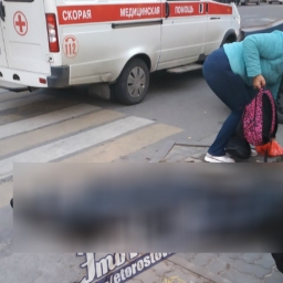 На пешеходном переходе в центре Ростова умер мужчина
