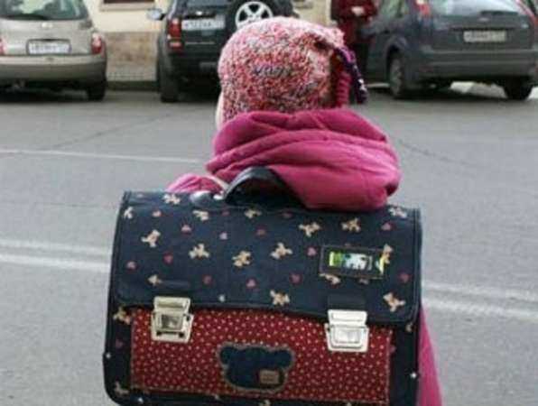 Две восьмилетние девочка впали в кому после скоростного наезда кроссовера в Ростовской области