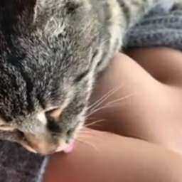 Вылизанная ростовская звезда "Playboy" рассказала о райском наслаждении своей киски