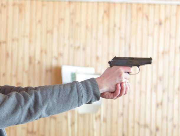 Расстрелявший посетителей ростовского кафе охранник начал давать показания следователям